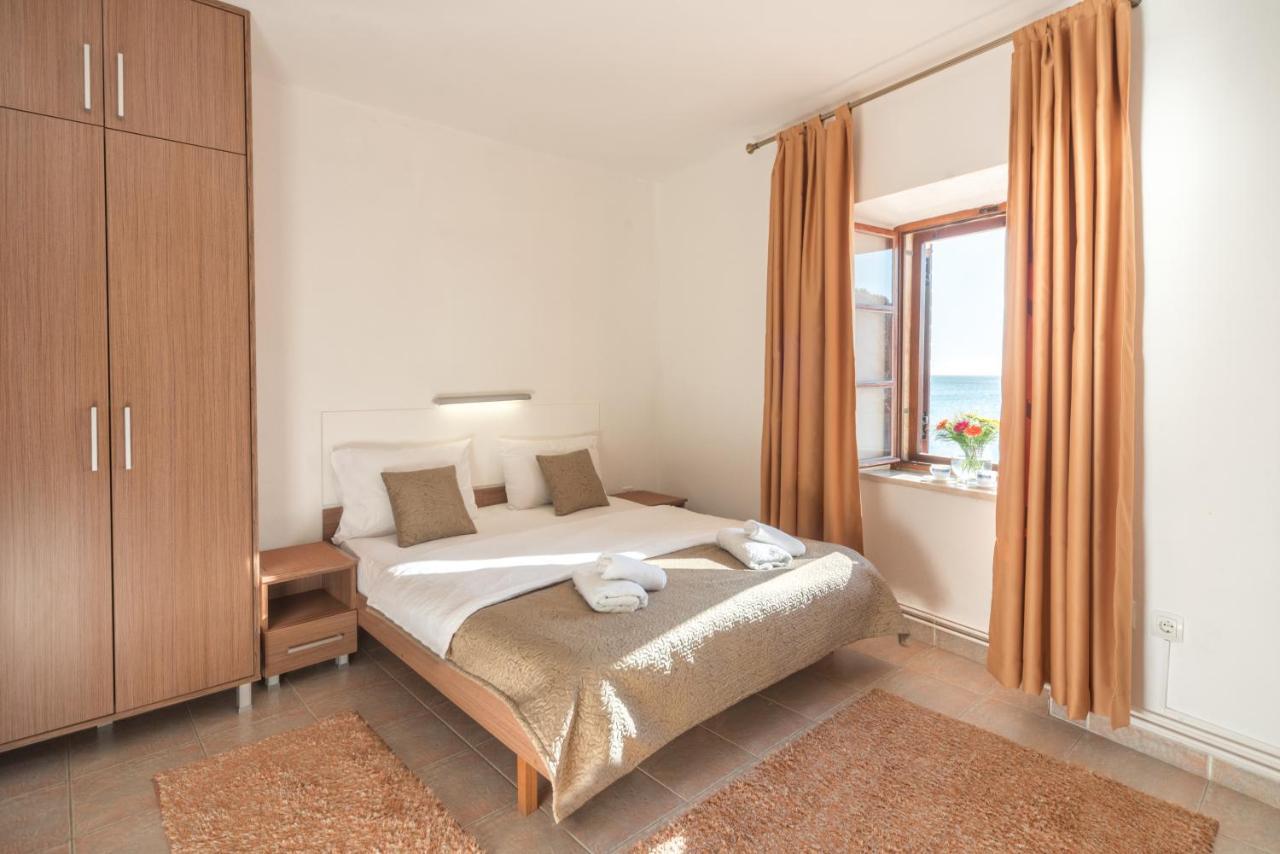 R Club Apartments Old Town Budva Exterior foto