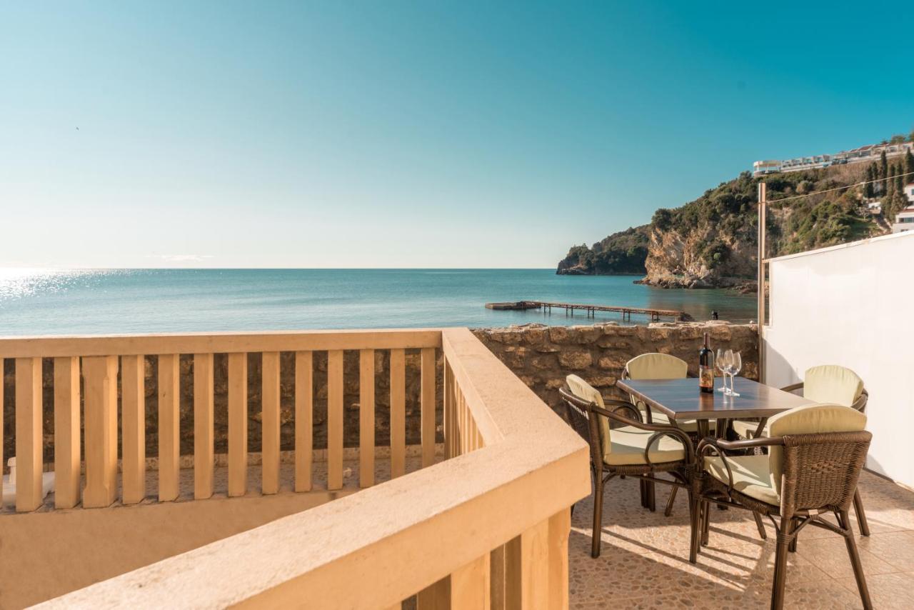 R Club Apartments Old Town Budva Exterior foto