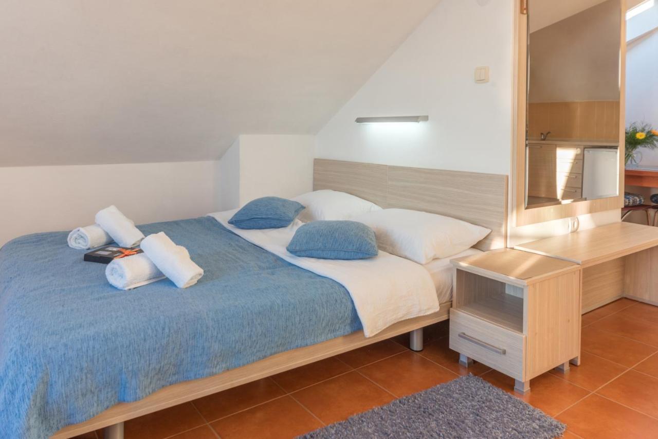 R Club Apartments Old Town Budva Exterior foto